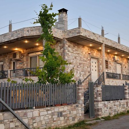 Stone Villa Corinth Екстер'єр фото