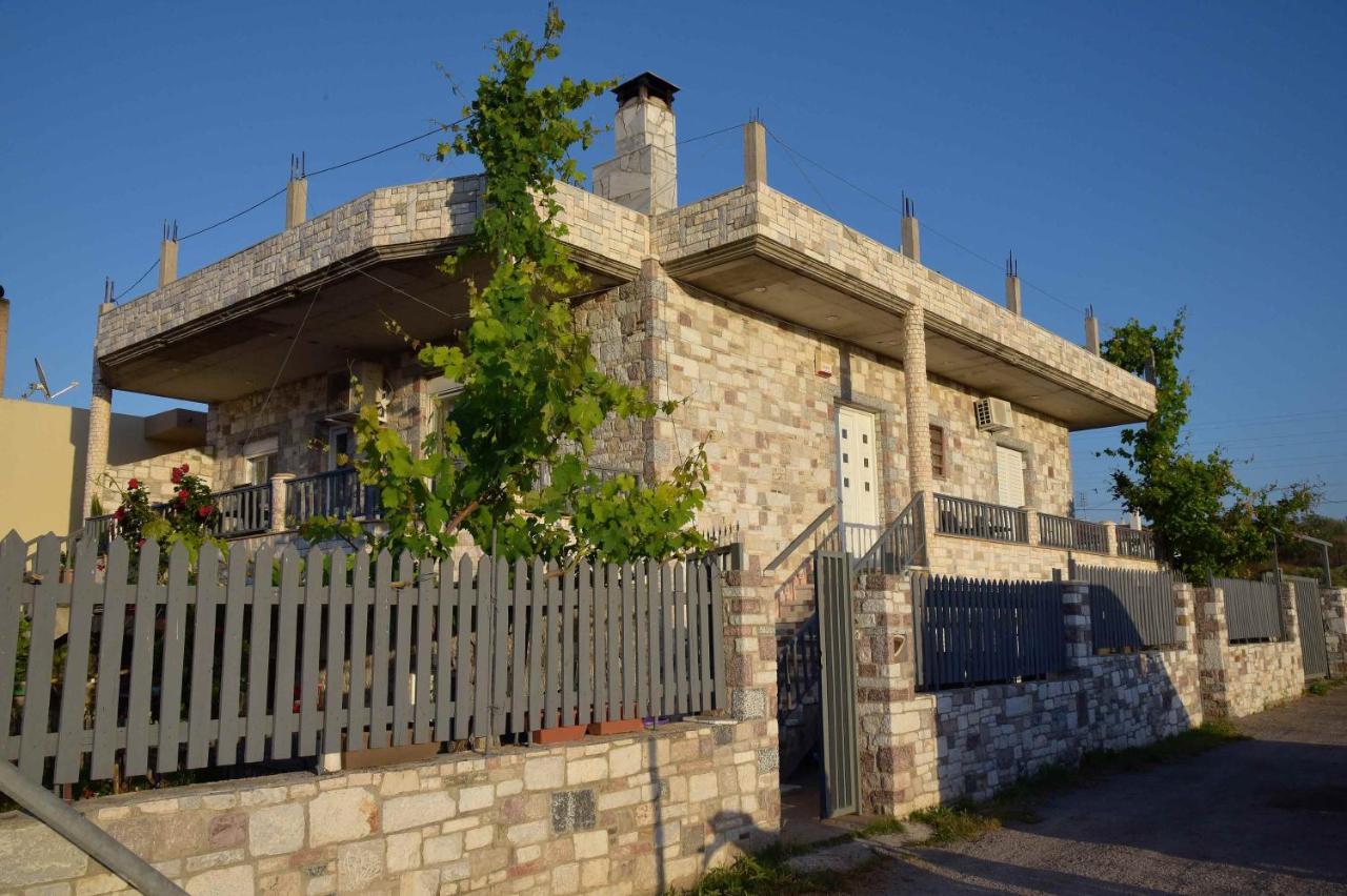 Stone Villa Corinth Екстер'єр фото