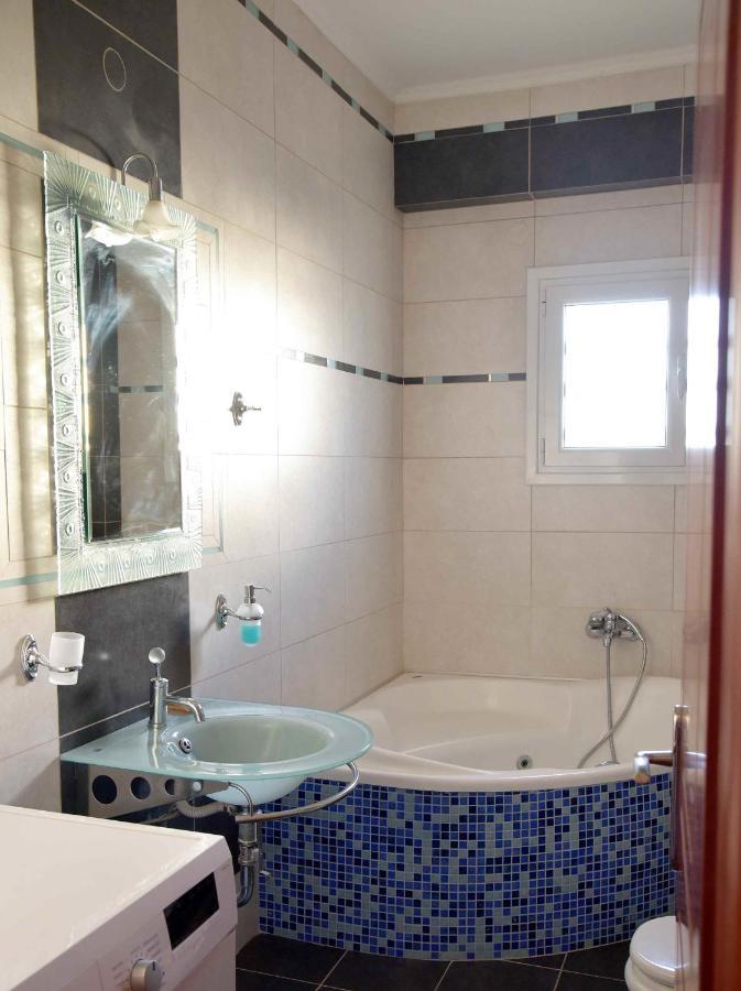 Stone Villa Corinth Екстер'єр фото